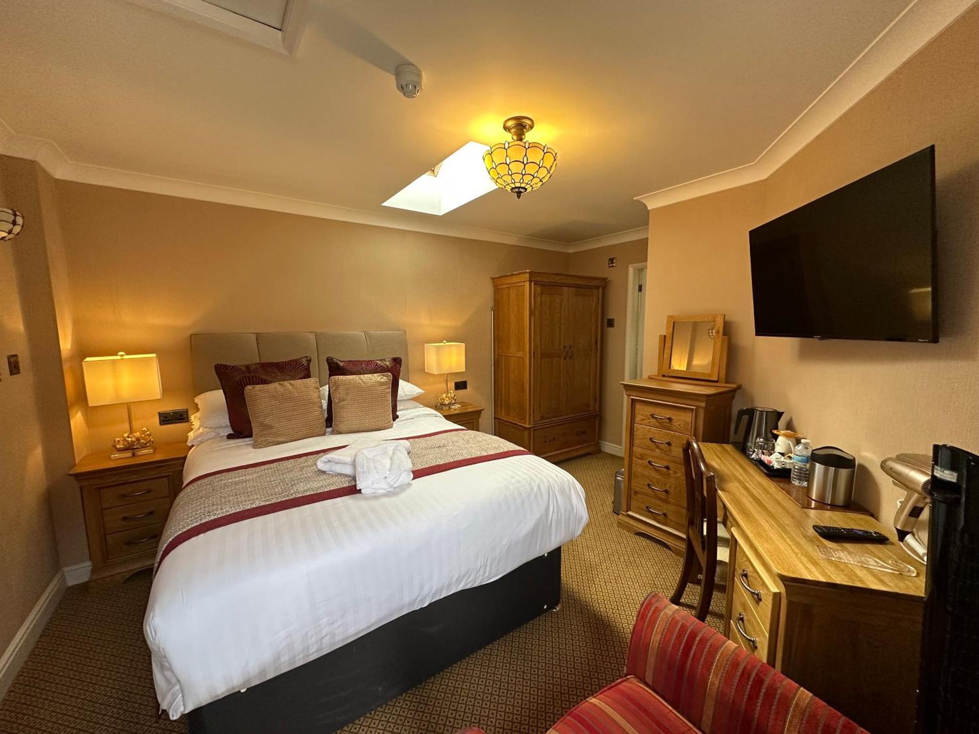 Chester House Guest House Bagian luar foto A room at the hotel