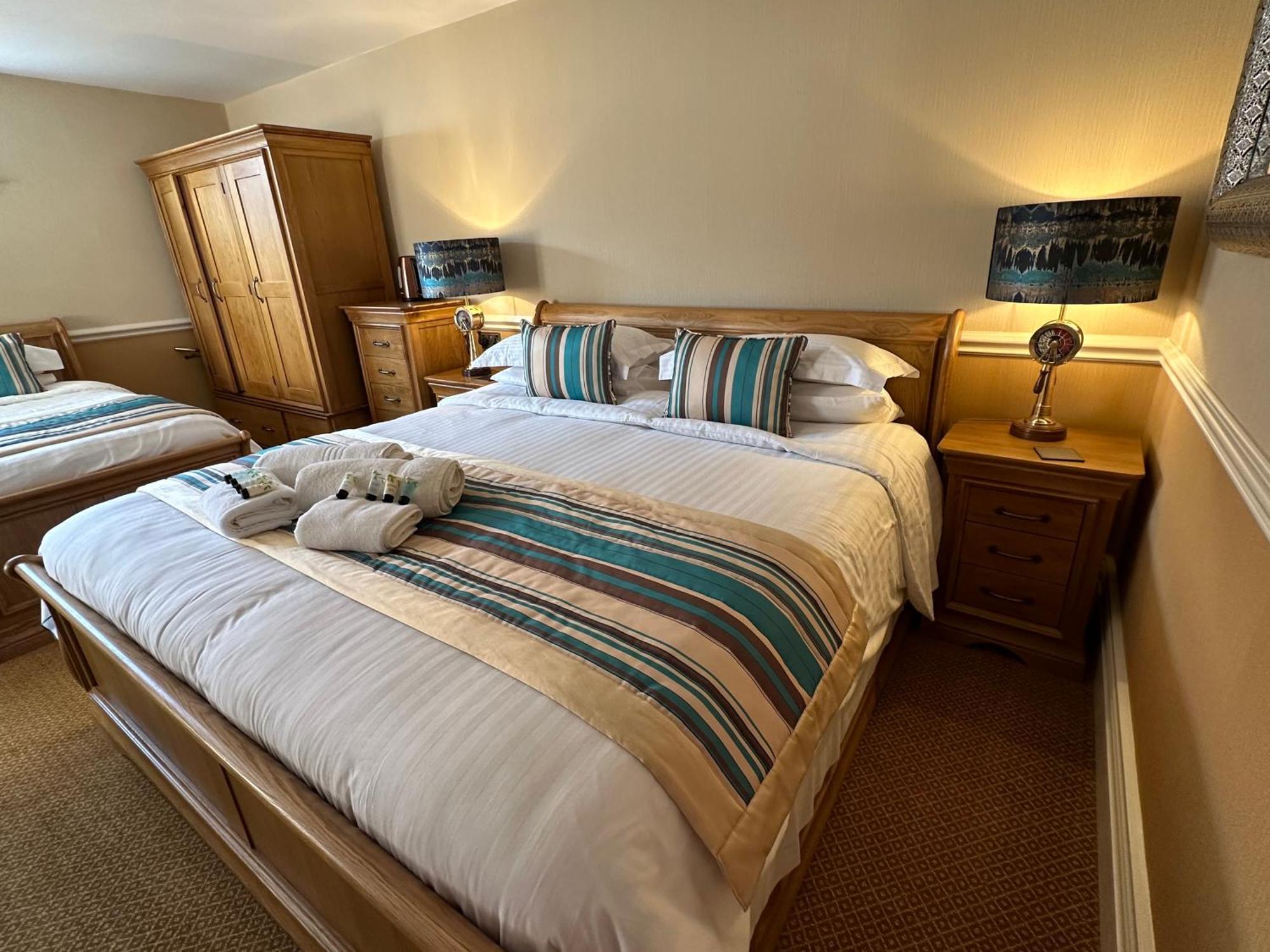 Chester House Guest House Bagian luar foto A room at the hotel