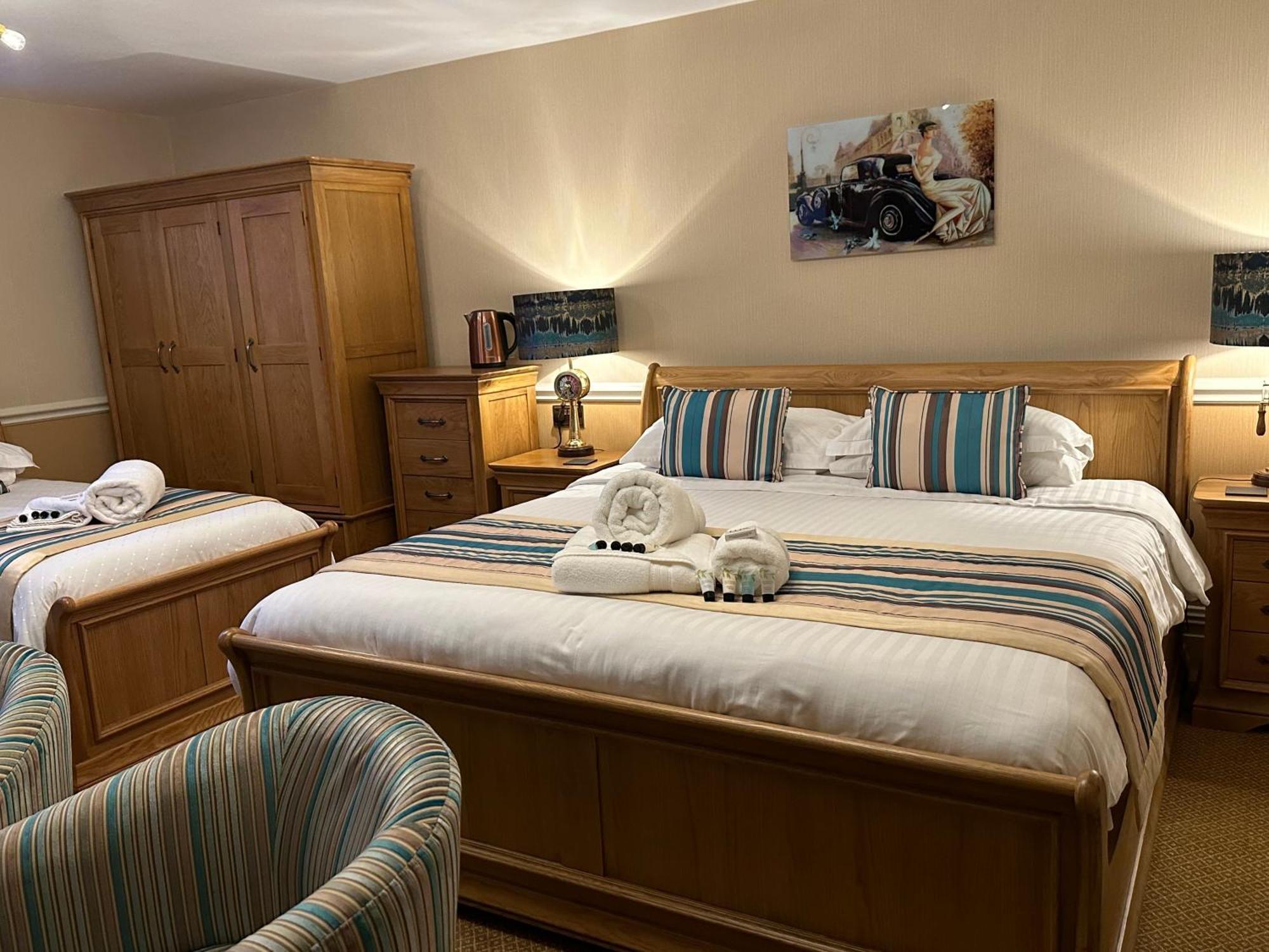 Chester House Guest House Bagian luar foto A bedroom at the hotel